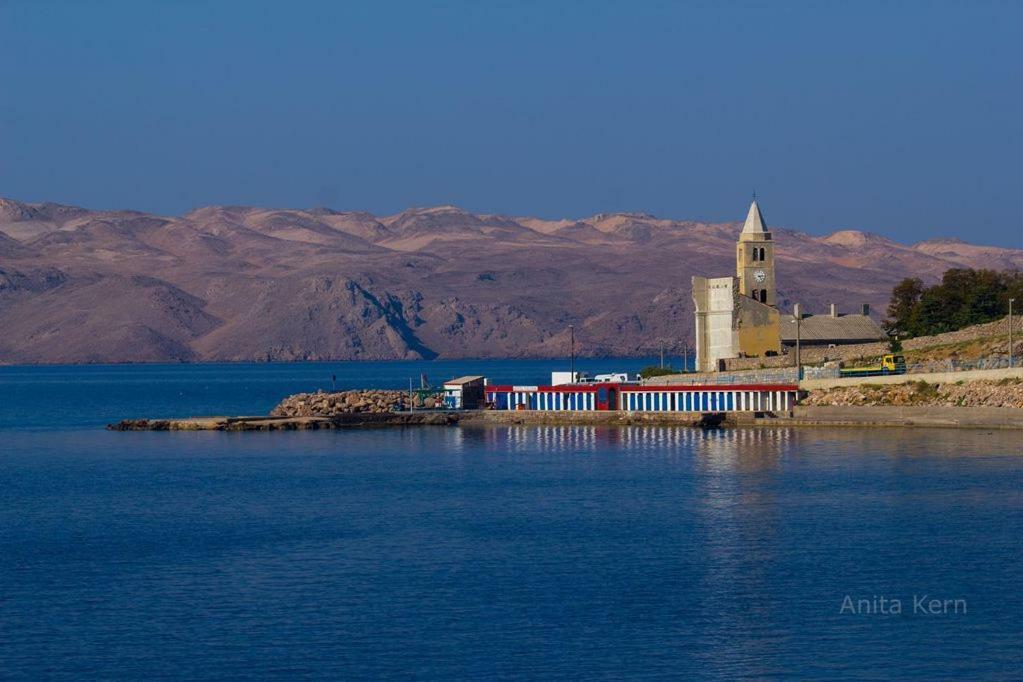 House Petra On The Beach-Sea سيساريكا المظهر الخارجي الصورة